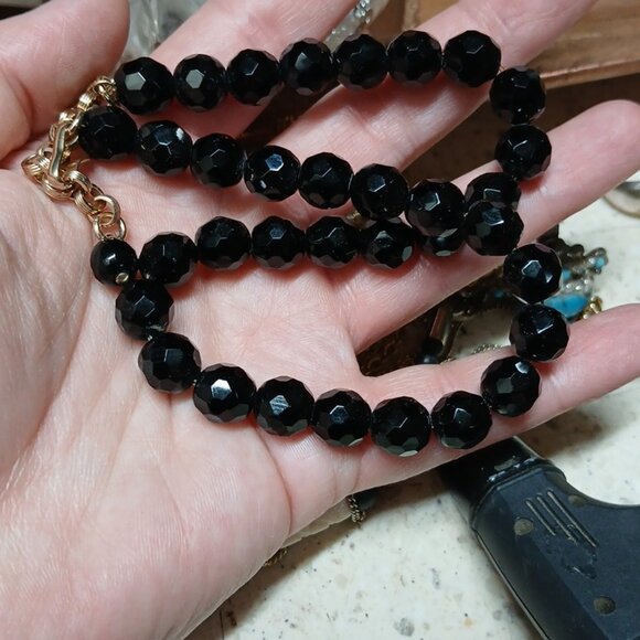 Natural black onyx beaded necklace - Picture 2 of 2